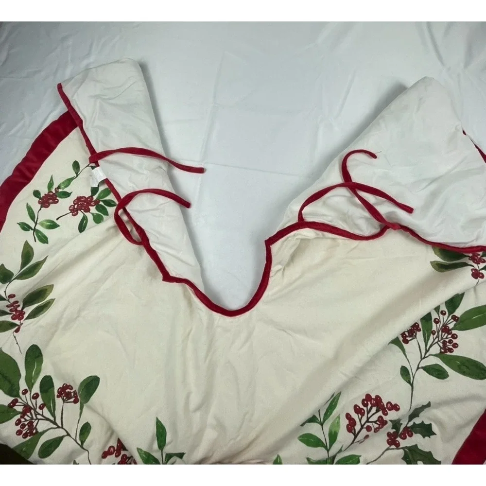 LAUREN RALPH LAUREN CHRISTMAS TREE SKIRT HOLLY BERRY RED TRIM 48